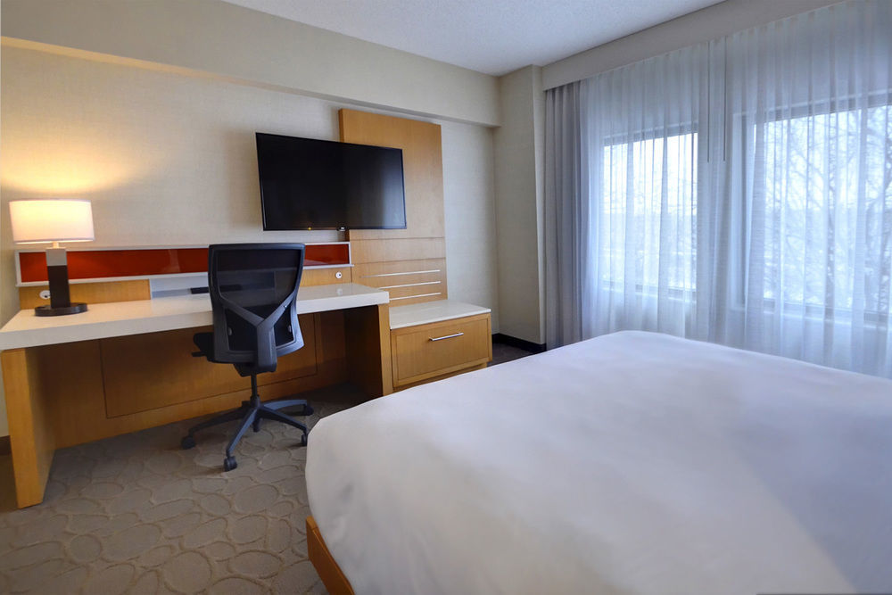 Renaissance Chicago Glenview Suites Hotel Bagian luar foto